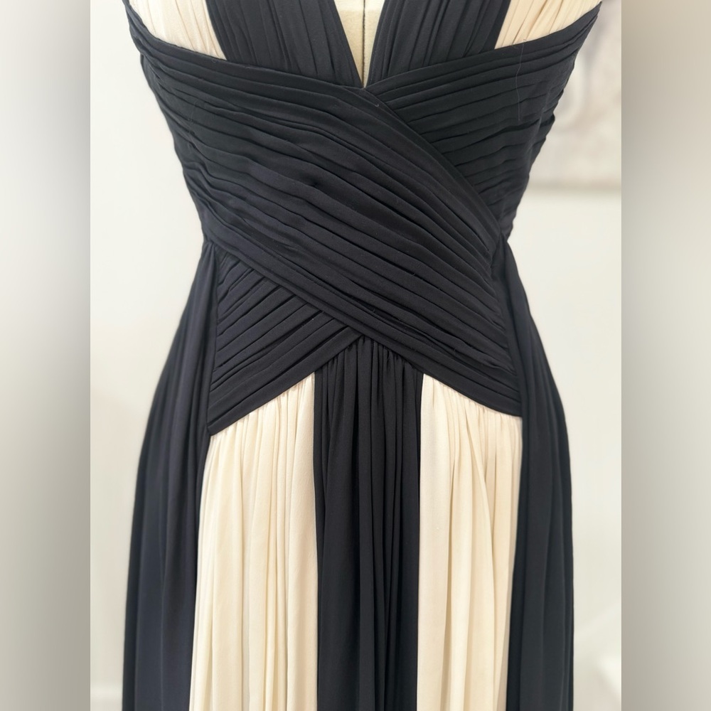ZUHAIR MURAD Pleated two-tone crepe gown black/white maxi dress - Picture 7 of 12